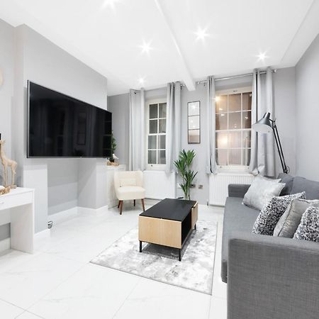 High Ceiling Modern Apartment Heart Of Central London Exterior photo