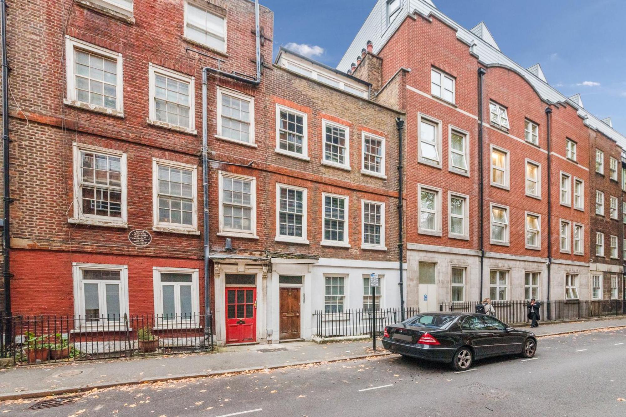 High Ceiling Modern Apartment Heart Of Central London Exterior photo